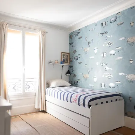 Spacious Peaceful And Bright باريس